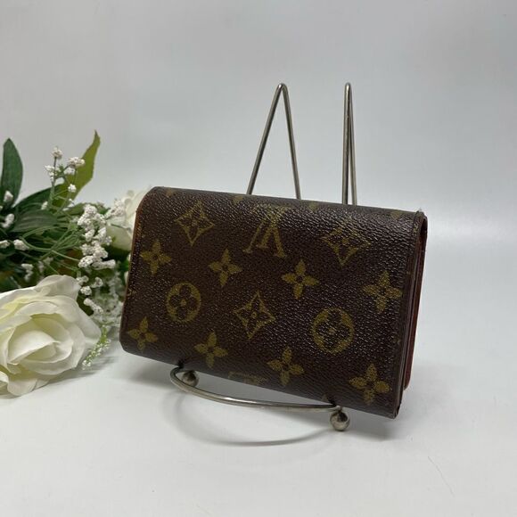 AuthenticâLouisâVuittonâMonogramâTresorâWallet - Picture 4 of 16